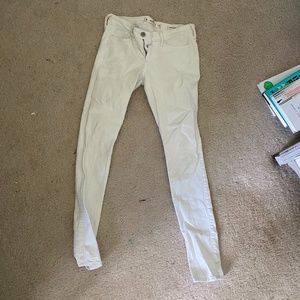white skinny jeans